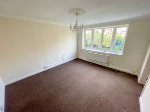 Lounge- click for photo gallery